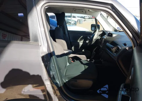 2022 Jeep Renegade Sport 4X4 z USA, uszkodzony, nr VIN ZACNJDA17NPN52711